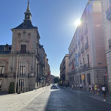 Dplace To Be - Exclusive Apartments In Historic Center Madrid Kültér fotó