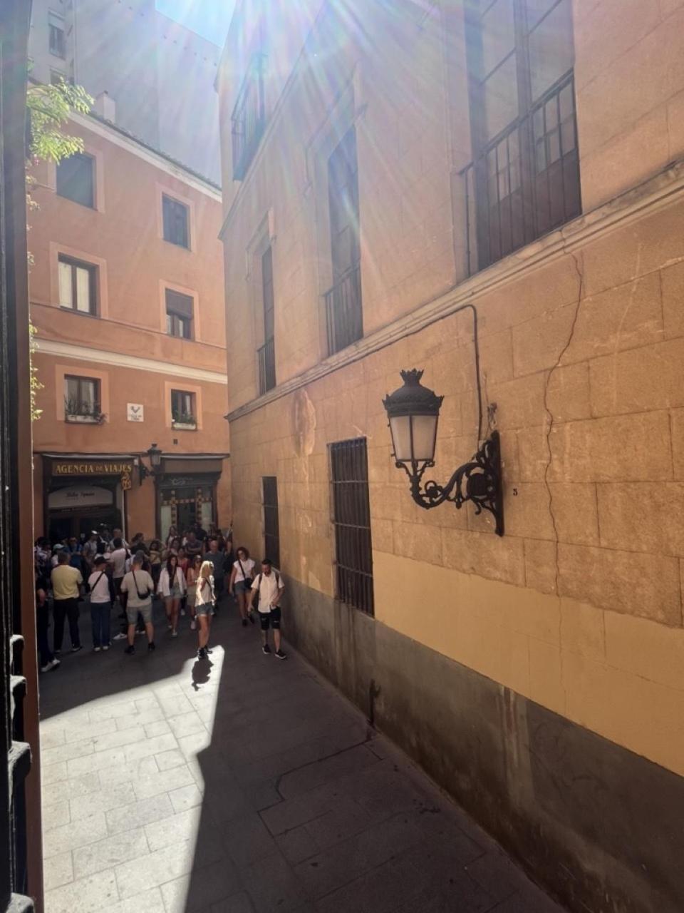 Dplace To Be - Exclusive Apartments In Historic Center Madrid Szoba fotó