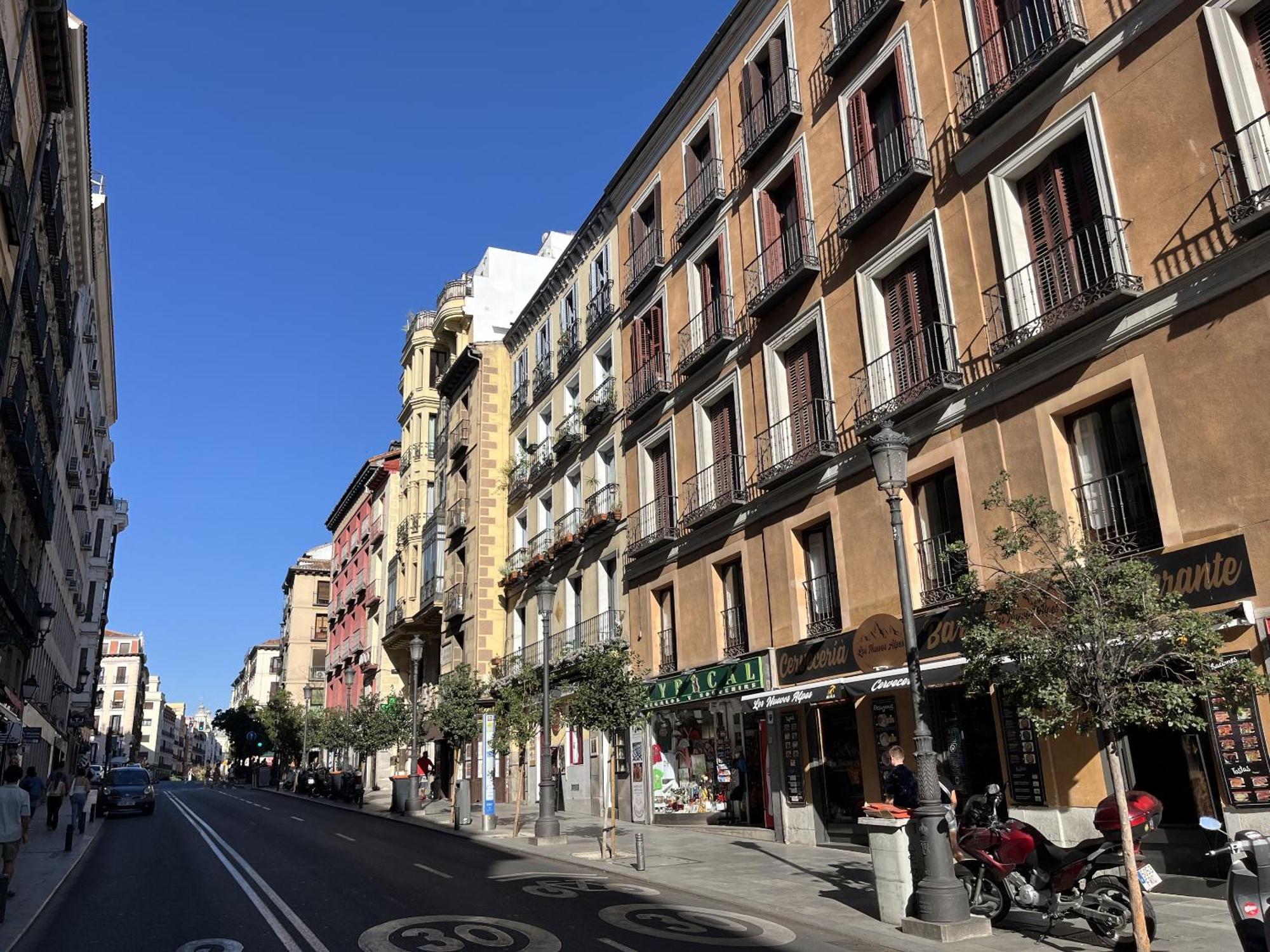 Dplace To Be - Exclusive Apartments In Historic Center Madrid Kültér fotó