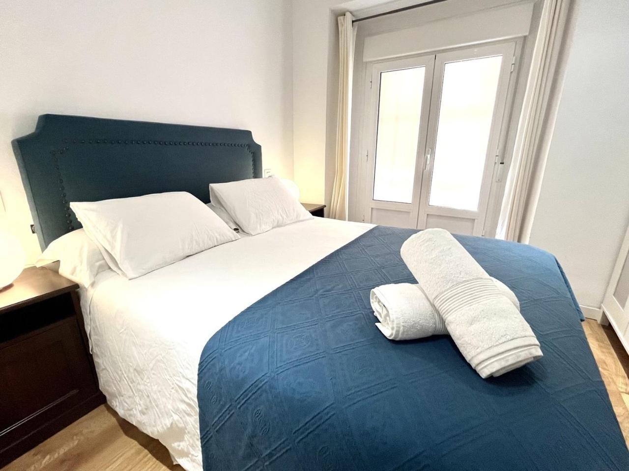 Dplace To Be - Exclusive Apartments In Historic Center Madrid Szoba fotó