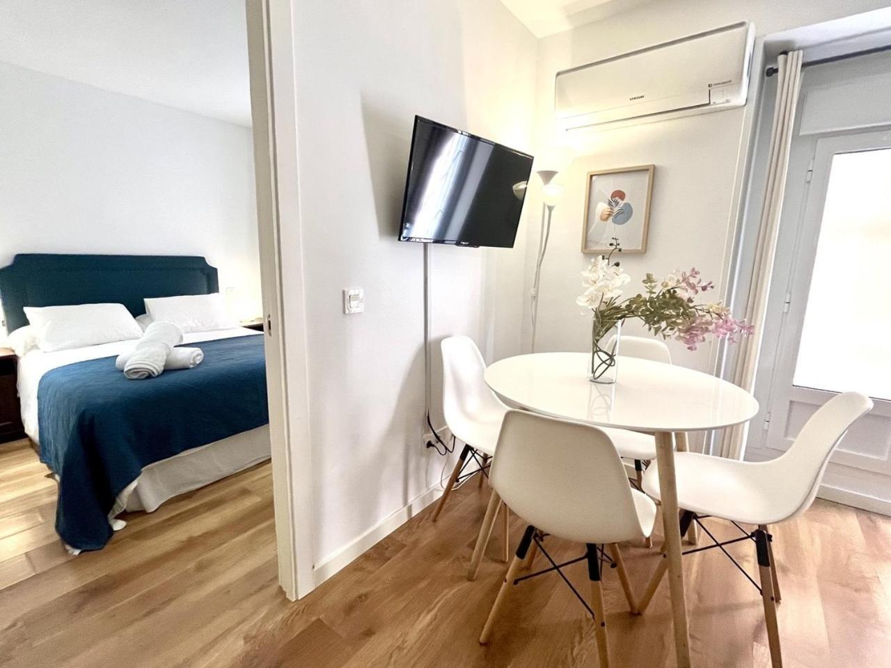 Dplace To Be - Exclusive Apartments In Historic Center Madrid Szoba fotó