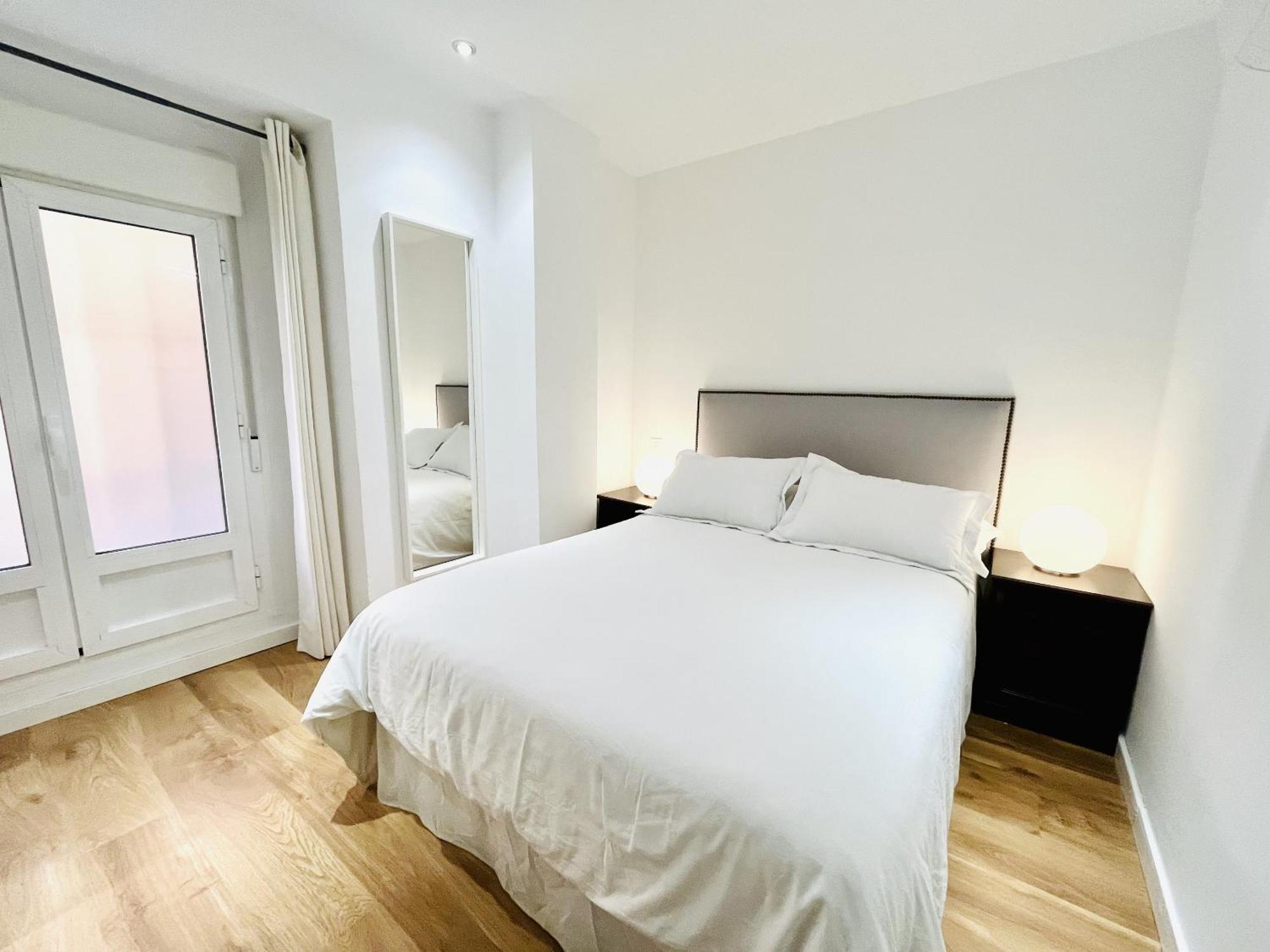Dplace To Be - Exclusive Apartments In Historic Center Madrid Szoba fotó