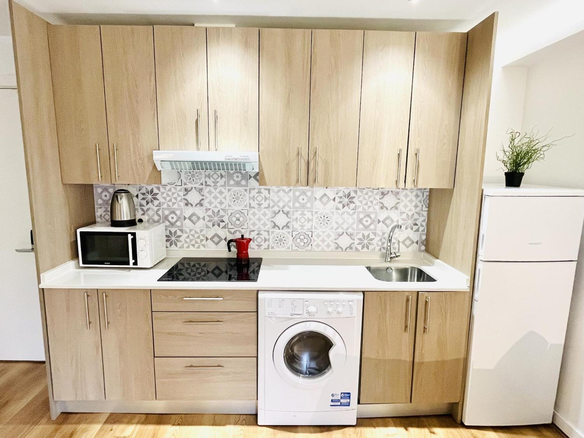 Dplace To Be - Exclusive Apartments In Historic Center Madrid Szoba fotó