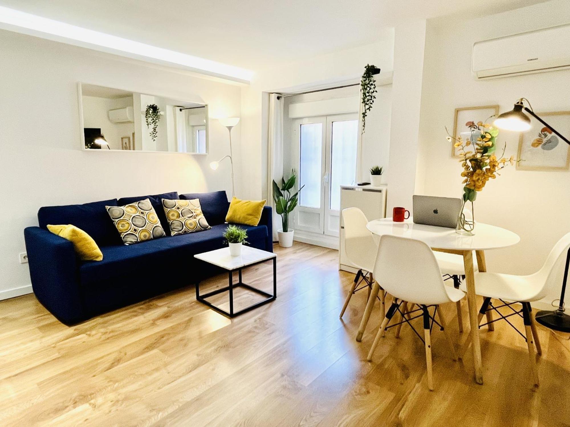Dplace To Be - Exclusive Apartments In Historic Center Madrid Szoba fotó